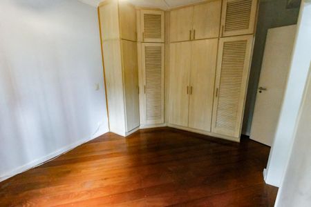 Apartamento para alugar com 100m², 3 quartos e 2 vagasSuíte