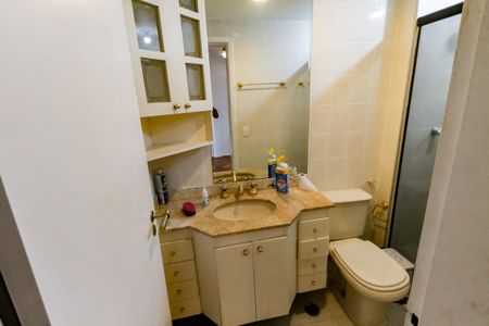 Apartamento para alugar com 100m², 3 quartos e 2 vagasBanheiro da Suíte