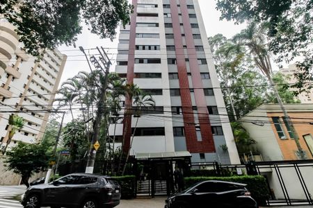 Apartamento para alugar com 100m², 3 quartos e 2 vagasFachada e portaria