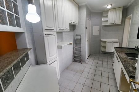 Apartamento para alugar com 100m², 3 quartos e 2 vagasCozinha - Armários