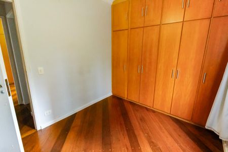 Apartamento para alugar com 100m², 3 quartos e 2 vagasQuarto 2 - Armários
