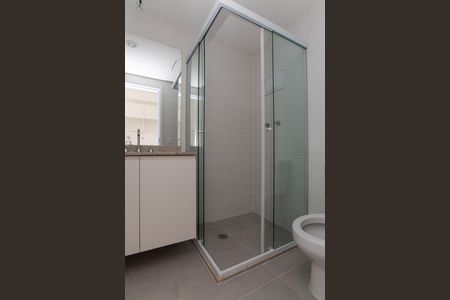 Banheiro de kitnet/studio para alugar com 1 quarto, 27m² em Tucuruvi, São Paulo