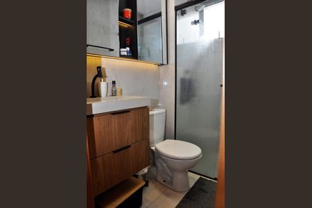 Apartamento à venda com 46m², 2 quartos e 1 vagaDetalhe - Banheiro Social