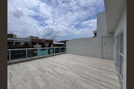 Apartamento para alugar com 324m², 3 quartos e 4 vagas Apartamento para alugar com 324m², 3 quartos e 4 vagasVaranda / Terraço