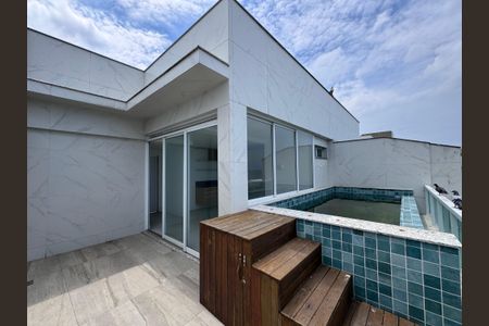 Apartamento para alugar com 324m², 3 quartos e 4 vagas Apartamento para alugar com 324m², 3 quartos e 4 vagasTerraço