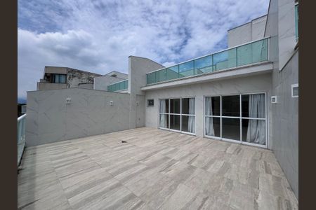 Apartamento para alugar com 324m², 3 quartos e 4 vagas Apartamento para alugar com 324m², 3 quartos e 4 vagasVaranda / Terraço