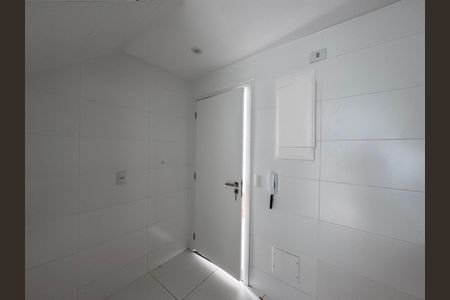 Apartamento para alugar com 324m², 3 quartos e 4 vagas Apartamento para alugar com 324m², 3 quartos e 4 vagasCozinha e Área de Serviço