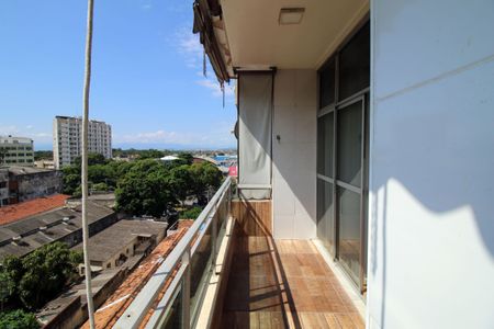 Apartamento à venda com 70m², 2 quartos e 1 vagaVaranda da sala