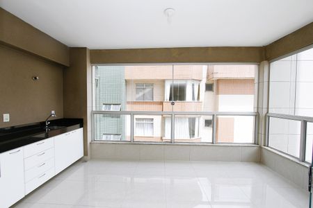 Apartamento à venda com 133m², 4 quartos e 3 vagasVaranda da Sala