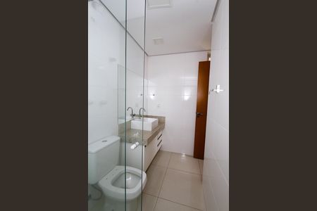 Apartamento à venda com 133m², 4 quartos e 3 vagasBanheiro do Quarto 3