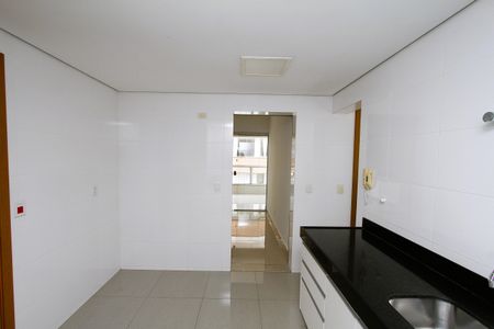 Apartamento à venda com 133m², 4 quartos e 3 vagasCozinha
