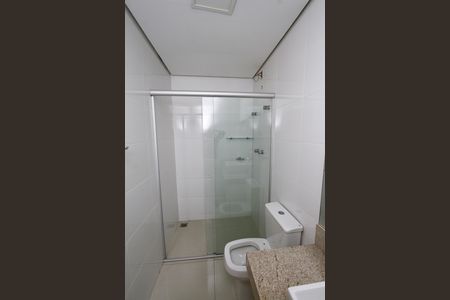 Apartamento à venda com 133m², 4 quartos e 3 vagasBanheiro do Quarto 3