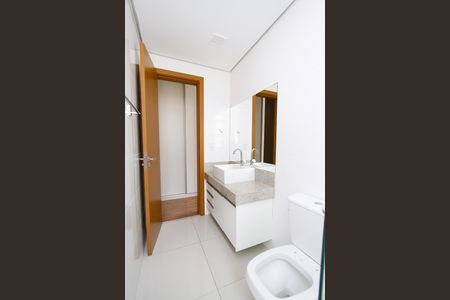 Apartamento à venda com 133m², 4 quartos e 3 vagasBanheiro do Quarto 4