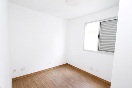 Apartamento à venda com 133m², 4 quartos e 3 vagasQuarto 2