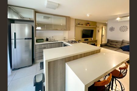 Apartamento para alugar com 79m², 2 quartos e 1 vagaCozinha