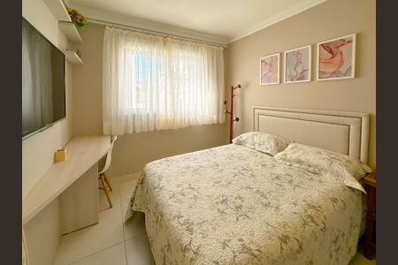Apartamento para alugar com 79m², 2 quartos e 1 vagaQuarto 