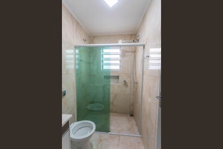 Casa para alugar com 130m², 2 quartos e 2 vagasBanheiro 1