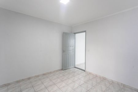 Casa para alugar com 130m², 2 quartos e 2 vagasQuarto 1 