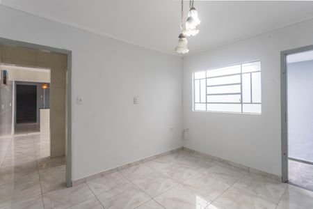 Casa para alugar com 130m², 2 quartos e 2 vagasSala 