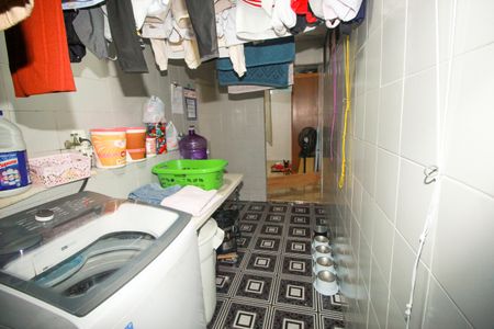 Casa à venda com 249m², 2 quartos e 4 vagas Casa à venda com 249m², 2 quartos e 4 vagasÁrea de Serviço