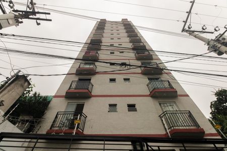 Apartamento à venda com 58m², 2 quartos e sem vaga Apartamento à venda com 58m², 2 quartos e sem vagaFachada