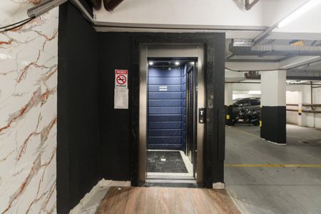 Apartamento à venda com 58m², 2 quartos e sem vaga Apartamento à venda com 58m², 2 quartos e sem vagaCondomínio