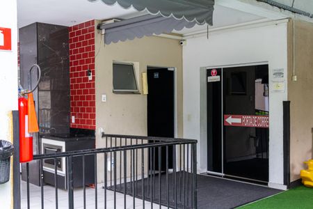 Apartamento para alugar com 45m², 2 quartos e 1 vagaBanheiro Social