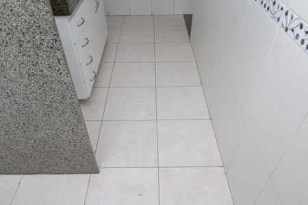 Apartamento para alugar com 45m², 2 quartos e 1 vagaÁrea de Serviço