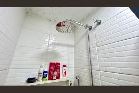 Apartamento à venda com 34m², 2 quartos e sem vaga Apartamento à venda com 34m², 2 quartos e sem vagaBanheiro