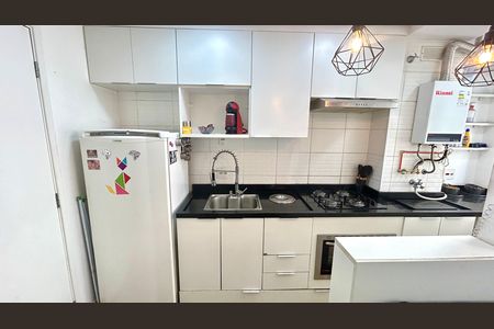 Cozinha de apartamento à venda com 2 quartos, 34m² em Vila Sao Joao, Guarulhos