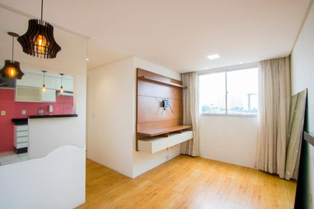 Sala de apartamento à venda com 2 quartos, 47m² em Vila Homero Thon, Santo André
