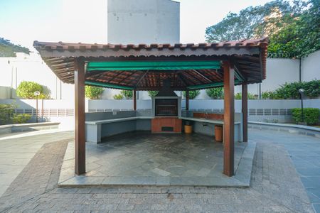 Apartamento à venda com 77m², 3 quartos e 1 vagaÁrea comum