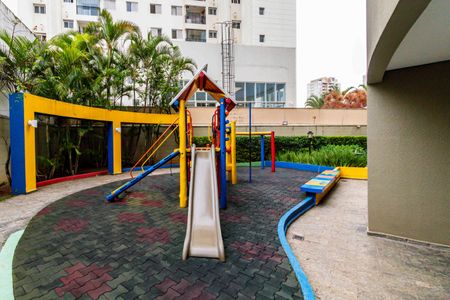 Apartamento à venda com 100m², 3 quartos e 1 vaga Apartamento à venda com 100m², 3 quartos e 1 vagaÁrea comum - Playground