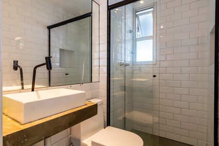 Apartamento à venda com 100m², 3 quartos e 1 vaga Apartamento à venda com 100m², 3 quartos e 1 vagaBanheiro social