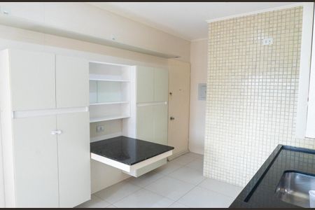 Apartamento para alugar com 119m², 3 quartos e 1 vagaCozinha