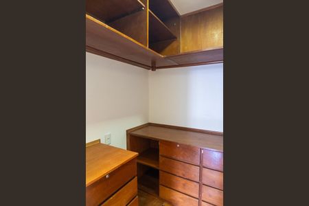 Apartamento para alugar com 119m², 3 quartos e 1 vagaCloset da Suite