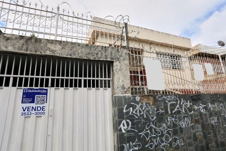 Casa à venda com 175m², 3 quartos e 2 vagasFachada