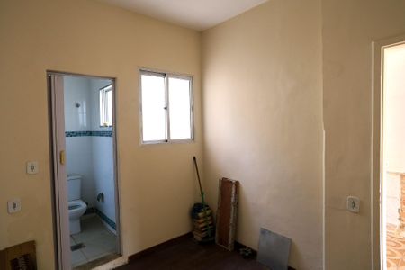 Casa à venda com 175m², 3 quartos e 2 vagasSuíte
