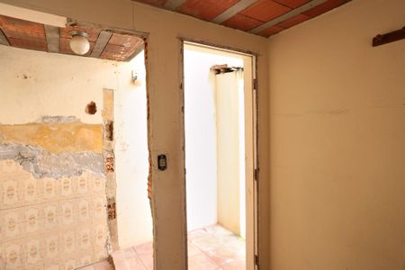 Casa à venda com 175m², 3 quartos e 2 vagasQuarto de Serviço e Banheiro de serviço