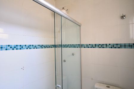 Casa à venda com 175m², 3 quartos e 2 vagasBanheiro da Suíte