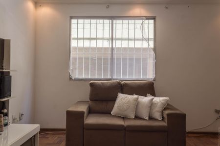 Apartamento para alugar com 63m², 2 quartos e sem vagaSala