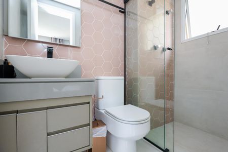 Apartamento à venda com 70m², 2 quartos e 1 vaga Apartamento à venda com 70m², 2 quartos e 1 vagaBanheiro da Suíte