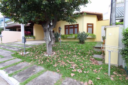 Casa de condomínio para alugar com 170m², 4 quartos e 2 vagasGaragem