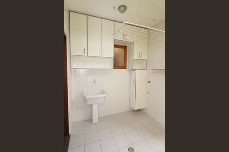 Casa de condomínio para alugar com 170m², 4 quartos e 2 vagasÁrea de Serviço