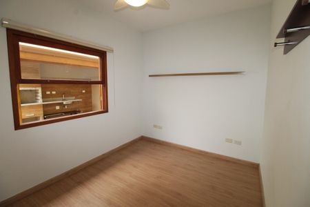 Casa de condomínio para alugar com 170m², 4 quartos e 2 vagasQuarto 3