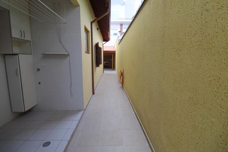 Casa de condomínio para alugar com 170m², 4 quartos e 2 vagasÁrea de Serviço