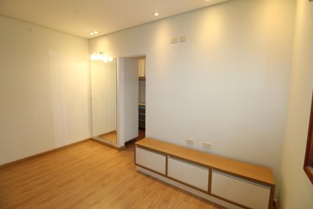 Casa de condomínio para alugar com 170m², 4 quartos e 2 vagasSuíte