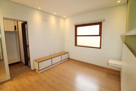 Casa de condomínio para alugar com 170m², 4 quartos e 2 vagasSuíte