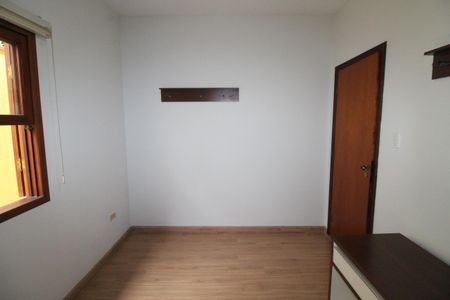 Casa de condomínio para alugar com 170m², 4 quartos e 2 vagasQuarto 1