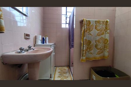 Casa para alugar com 144m², 3 quartos e 4 vagas Casa para alugar com 144m², 3 quartos e 4 vagasBanheiro social 2